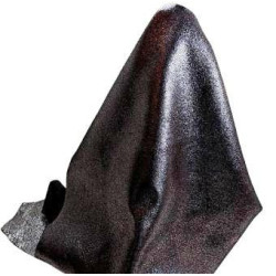 Galanterní  černý profilm výrobky z jehnětiny